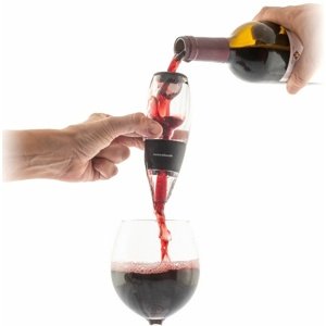 Prevzdušňovač vína s filtrom, stojanom a obalom WINEIR